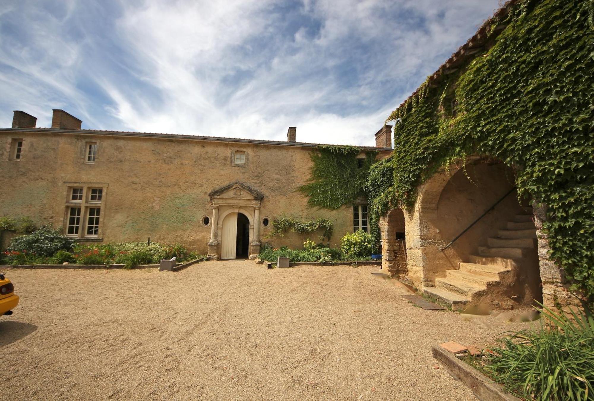 Bed and Breakfast Le Manoir de Gâtines à Tigné Extérieur photo